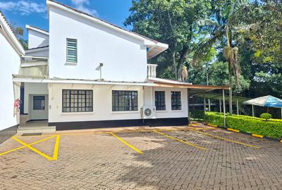 Office with Service Charge Included in Gigiri - 4