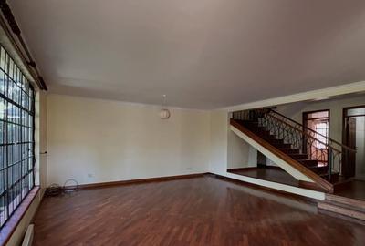 4 Bed Townhouse with En Suite in Lavington - 4