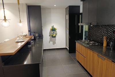 Furnished 3 Bed Apartment with En Suite in Brookside - 4