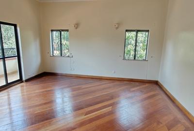 4 Bed House with En Suite in Karen - 4