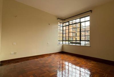 2 Bed Apartment with En Suite at Riverside Drive - 4