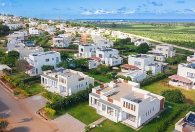4 Bed Villa with En Suite at Vipingo