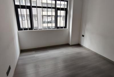 2 Bed Apartment with Gym in Kilimani - 3