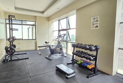 2 Bed Apartment with En Suite in Hurlingham - 2