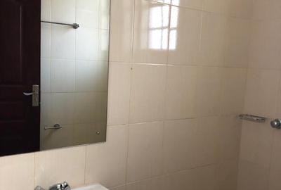 Serviced 2 Bed Apartment with En Suite in Kiambu Road - 3