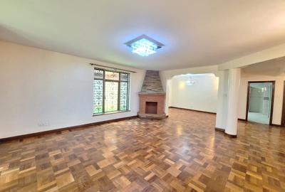 5 Bed Townhouse with En Suite at Othaya Road - 4