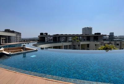 4 Bed Apartment with En Suite at Riverside Drive - 2
