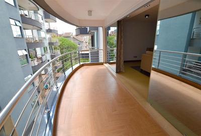 3 Bed Apartment with En Suite in Riverside