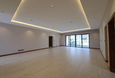 4 Bed Apartment with En Suite at Oak Ivy - 2
