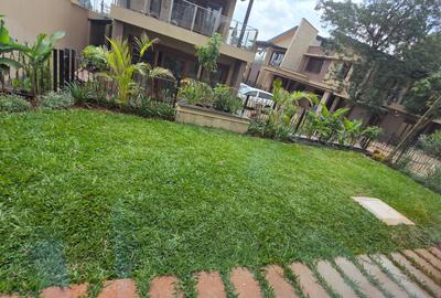 4 Bed Villa with En Suite at Tala Road - 3