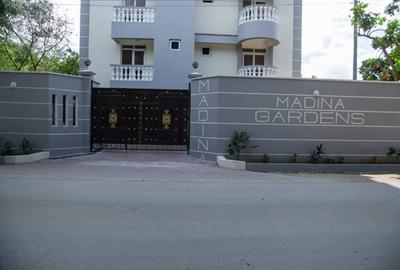 Serviced 3 Bed Apartment with En Suite in Mtwapa - 4