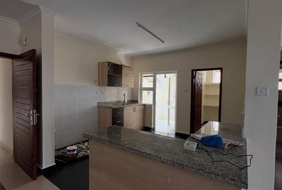 2 Bed Apartment with En Suite at Hatheru Road - 2