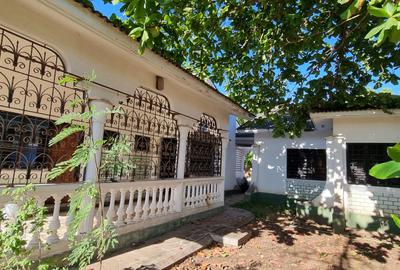 4 Bed Villa with En Suite at Pride Inn - 4