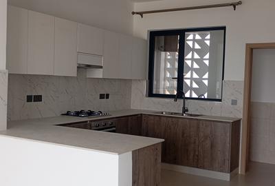 2 Bed Apartment with Gym at Brookside Gardens - 4
