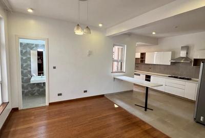 5 Bed Apartment with En Suite in Lavington - 2