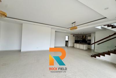 4 Bed Apartment with En Suite in General Mathenge - 3