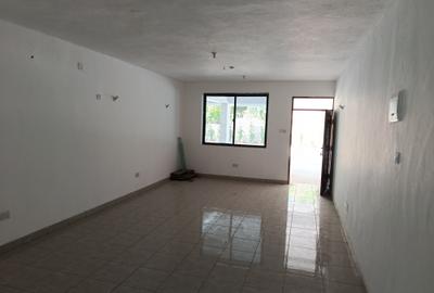 4 Bed Townhouse with En Suite at Links Road - 3