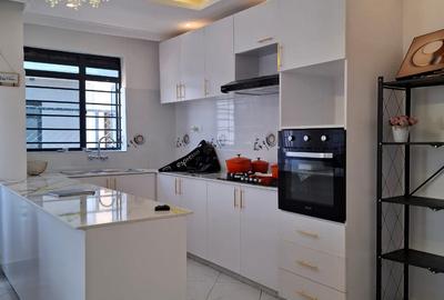 4 Bed Townhouse with En Suite in Ruiru - 2