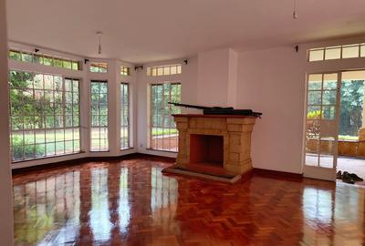 5 Bed House with En Suite at Westlands - 3