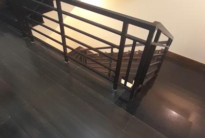 4 Bed Townhouse with En Suite at Banana Road - 4