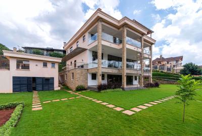 5 Bed Townhouse with En Suite in Nyari - 2