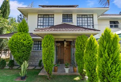 4 Bed Townhouse with En Suite at Off Namanga Road