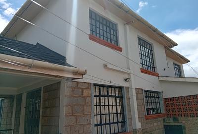 5 Bed House with En Suite at Eastern Bypass - 4