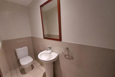3 Bed Apartment with En Suite in Westlands Area - 4