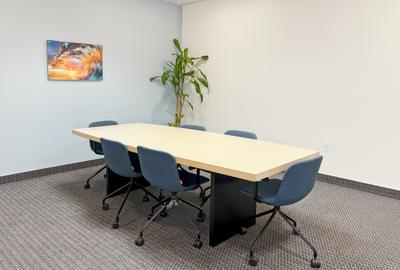 Furnished 5 m² Office with Service Charge Included at The Crescent - 3