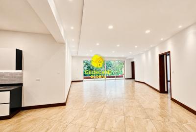 4 Bed Apartment with En Suite in Parklands - 4