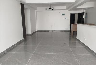3 Bed Apartment with En Suite in Riverside