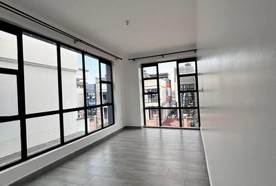 4 Bed Townhouse with En Suite in Eastern ByPass - 2