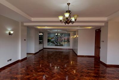 Serviced 4 Bed Apartment with En Suite in Riverside