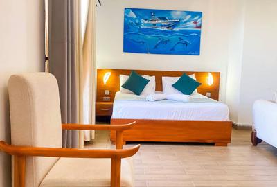 Serviced Studio Apartment with En Suite at Baobab Road - 4