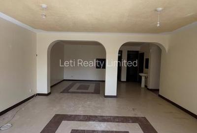 4 Bed Townhouse with En Suite in Lavington - 2
