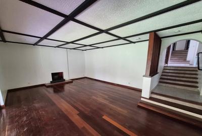 4 Bed Townhouse with En Suite in Thigiri - 4