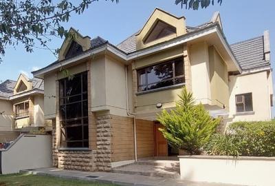 5 Bed Townhouse with En Suite at Convent Drive