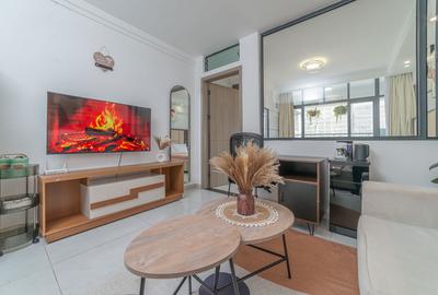 Serviced 1 Bed Apartment with En Suite at 23 Westlands Road - 4