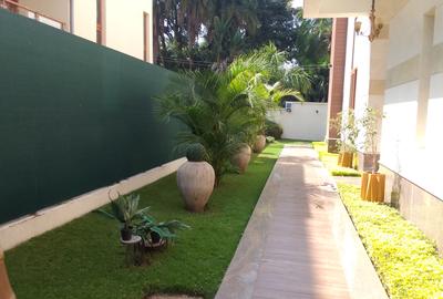 6 Bed Townhouse with En Suite in Lavington - 4