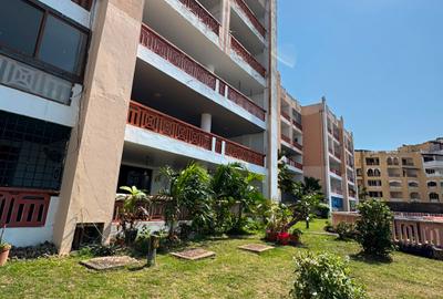 Serviced 3 Bed Apartment with En Suite at Lamera Beach - 2