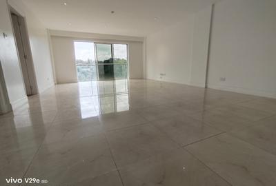 2 Bed Apartment with En Suite in Westlands Area - 4