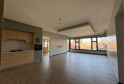 Serviced 2 Bed Apartment with En Suite in Lavington - 2