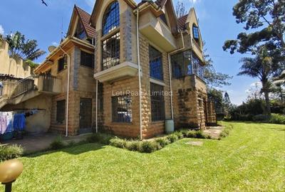 5 Bed Townhouse with En Suite in Lavington