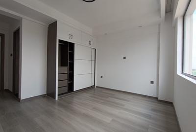 2 Bed Apartment with En Suite in Westlands Area - 2