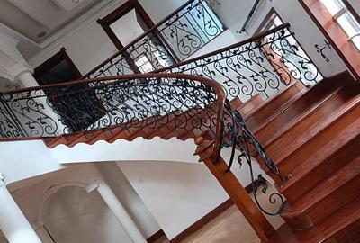 4 Bed Townhouse with En Suite in Runda - 2