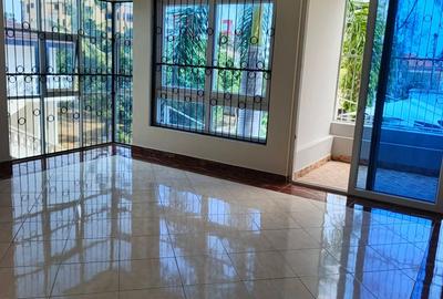 Serviced 3 Bed Apartment with En Suite at 3Rd Avenue - 2
