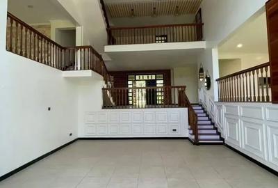 5 Bed Townhouse with En Suite in Karen - 2