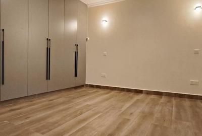 5 Bed Townhouse with En Suite at New Kitisuru - 4