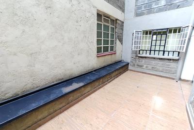 3 Bed Apartment with En Suite in Kilimani - 4