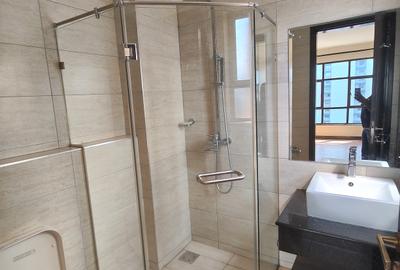 3 Bed Apartment with En Suite at Parklands - 3